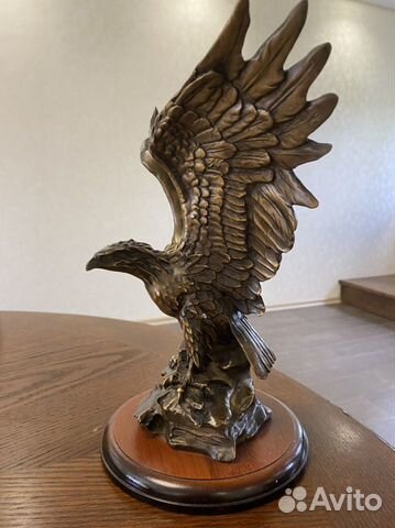 Орел. Статуэтка из мраморной крошки