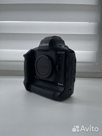 Фотоаппарат Canon EOS 1D X Mark lll