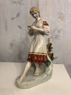 Статуэтка фарфоровая СССР