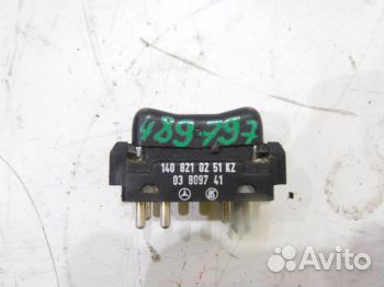 Кнопка стеклоподъемника A1408210251