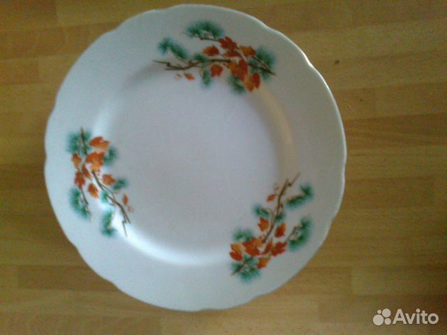 Тарелки пр-во Япония, гдр и Франция и СССР