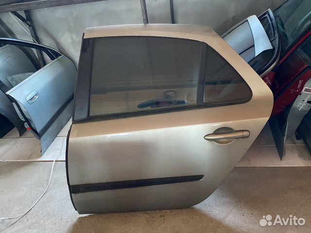 Рено Лагуна 2 задняя левая дверь хэтчбек