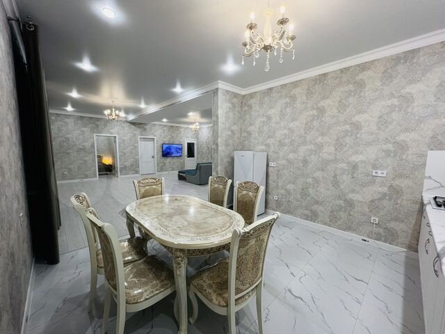 3-к. квартира, 140 м², 1/1 эт.