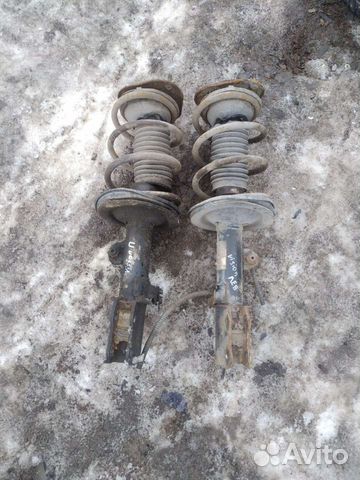 Стойки передние левая/правая Geely Vision