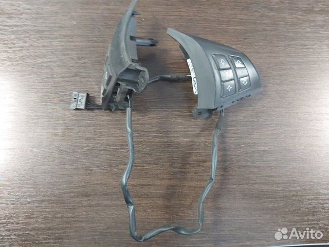 Кнопки мульти руля Bmw X5 3.0D E70 M57N2 2007