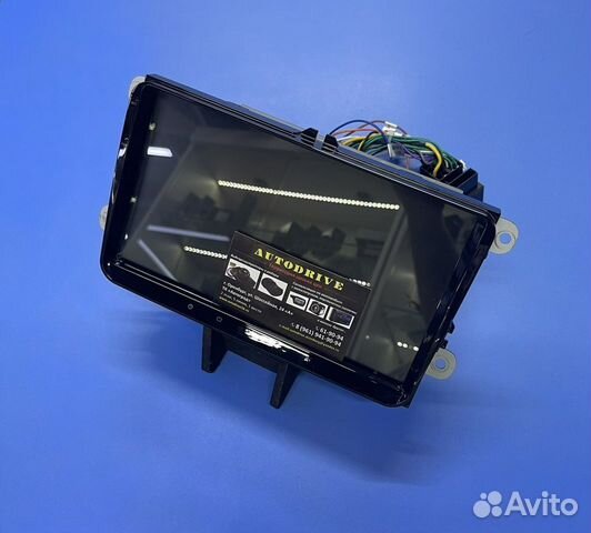 Штатное головное устройство на Volkswagen