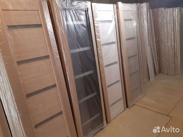 Двери межкомнатные с коробкой новые