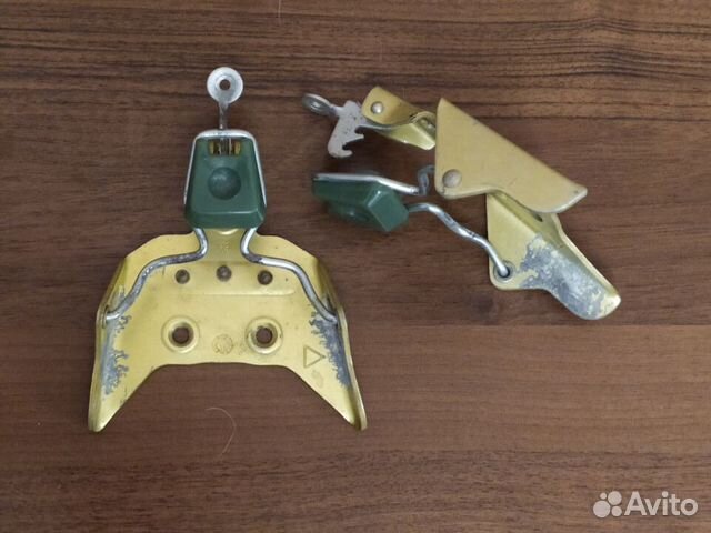 Лыжные крепления. Цена за оба