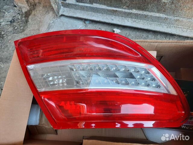 Задняя правая фара мерседес w 204