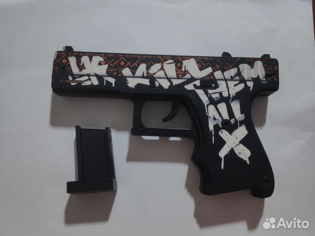 Игрушечный пистолет деревянный 