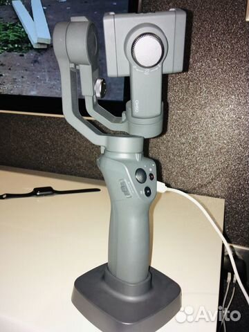 Cтабилизатор для смартфона DJI Osmo Mobile 2