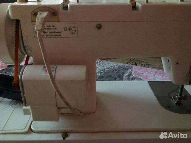 Швейная машина Чайка 144а