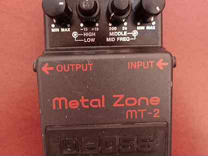 Гитарная педаль boss metal zone MT-2