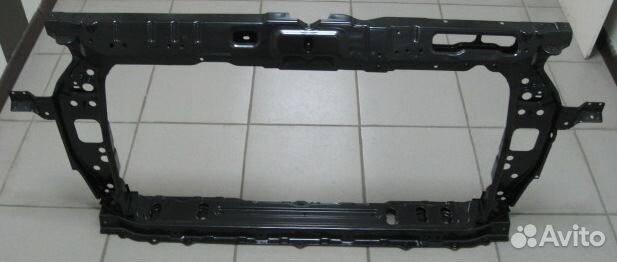 Панель крепления радиатора Hyundai Solaris 2010