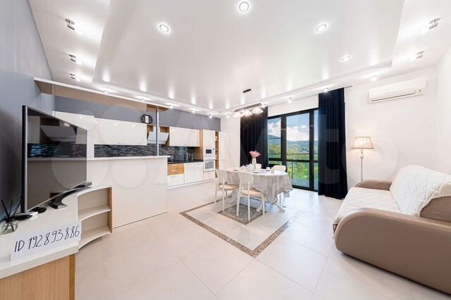 3-к. квартира, 125 м², 15/17 эт.