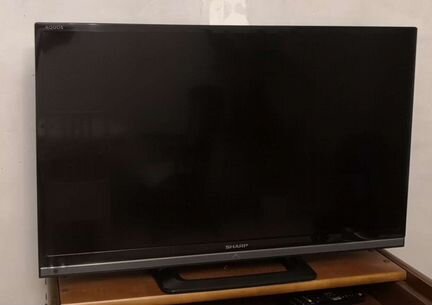 Телевизор Sharp, диагональ 80 см. Цена 9500 р