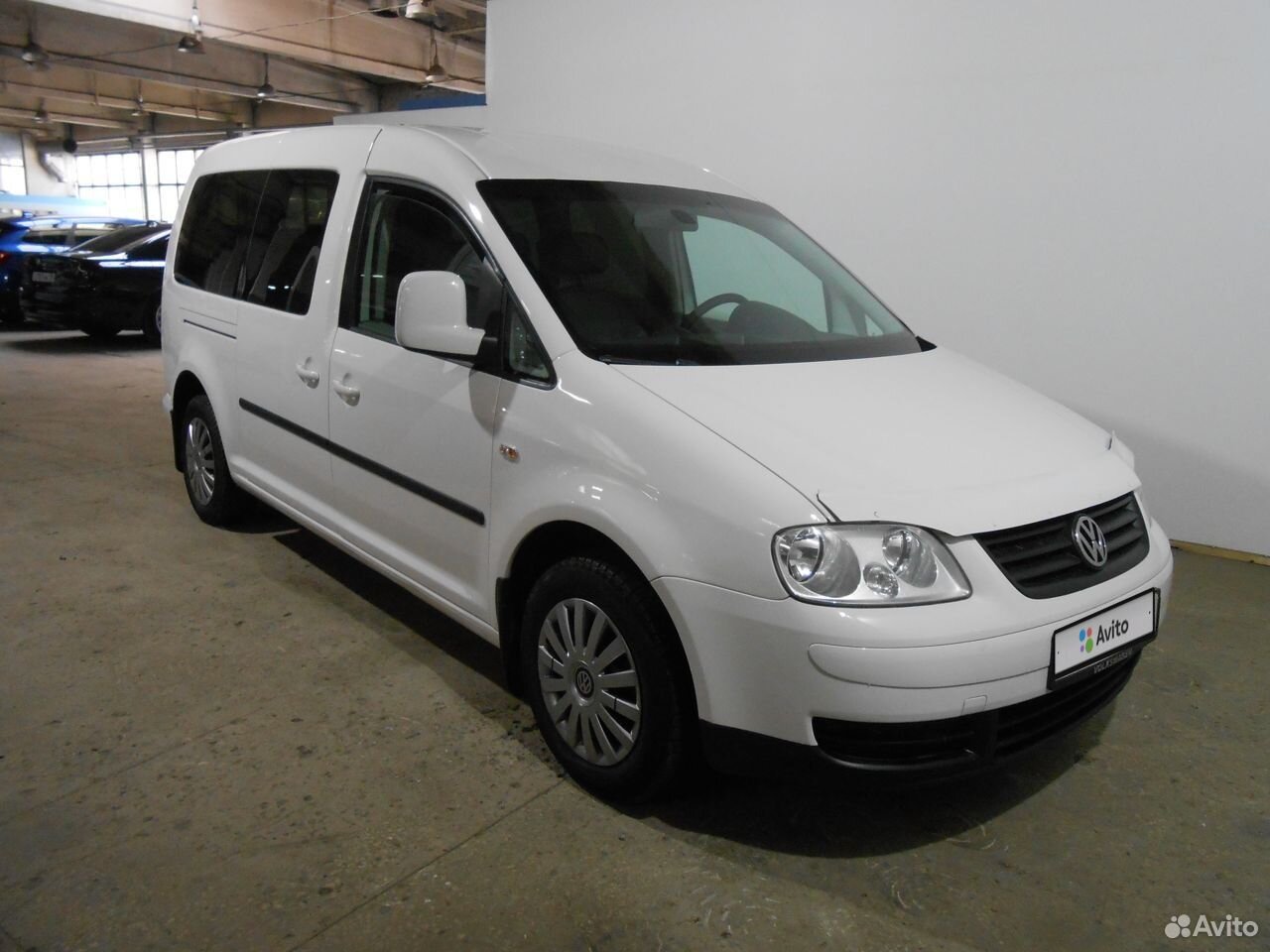 Минивэн пенза. Caddy 2008. Volkswagen Caddy Life Maxi. Компактвэн. Фольксваген Кадди 2008 года резонатор.