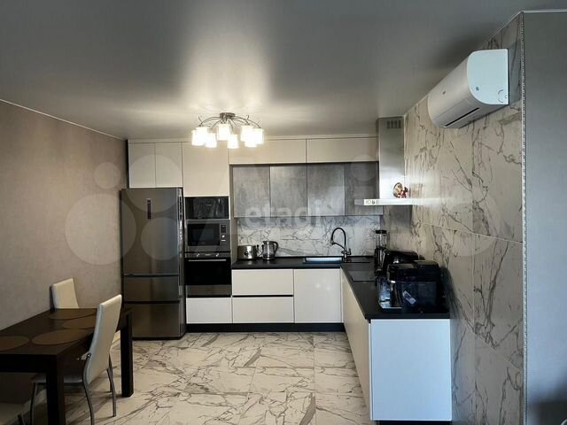 3-к. квартира, 85,3 м², 16/24 эт.