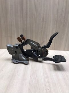 Педаль газа Nissan Ниссан Qashqai J11 Кашкай 2.0