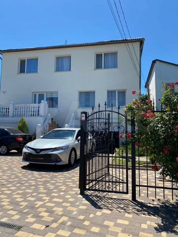 Комната 20 м² в 4-к., 1/2 эт.