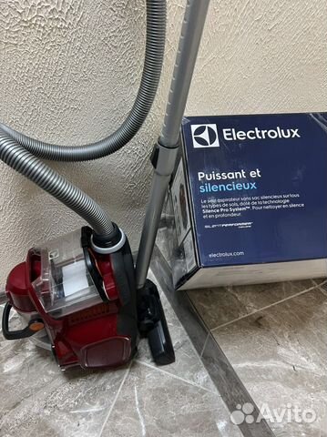 Пылесос с контейнером Electrolux zspc2010