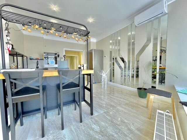 3-к. квартира, 130 м², 4/19 эт.