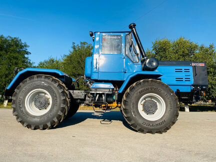 Трактор синий хтз Т150 в отличном состоянии - фотография № 4
