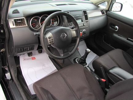 Nissan Tiida 1.6 МТ, 2012, 218 796 км