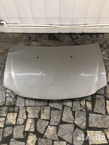 Капот на LADA largus