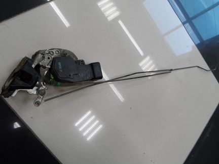 Замок двери на Toyota Carina задний правый