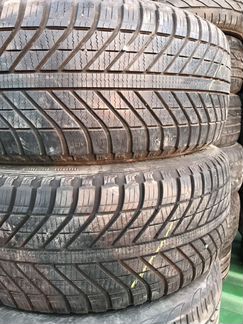 Goodyear Vector 4Seasons SUV 235/55 R17
