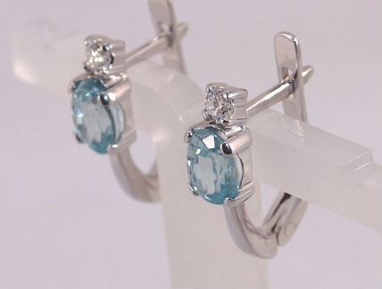 Серьги с голубыми Цирконами и бриллиантами