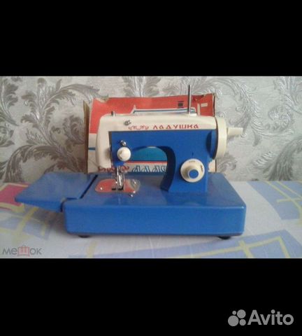 Игрушка ссср.Детская швейная машинка Ладушка