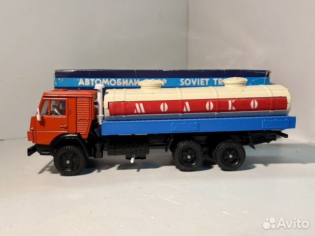 Модель Камаз-53212 Молоковоз СССР 1:43