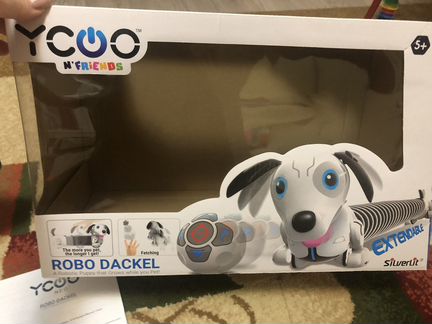 Собака робот Дэкел