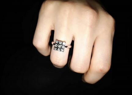 Кольцо с бриллиантами