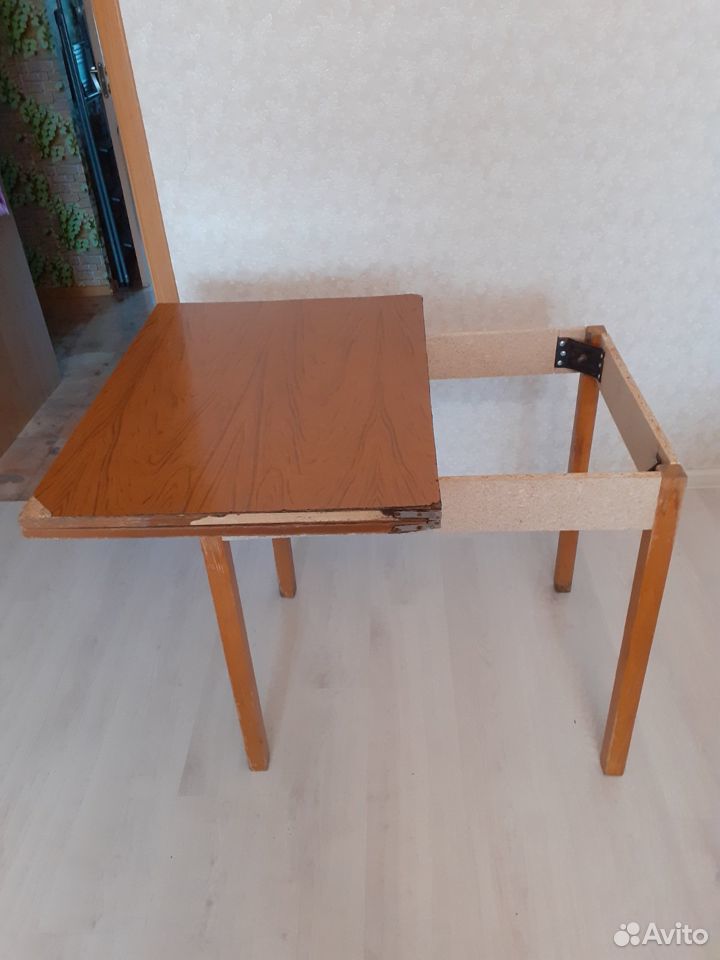 Стол