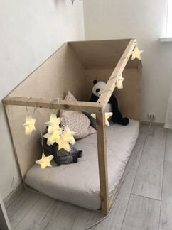 Кроватка домик Для малыша