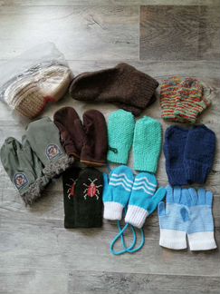 Варежки, перчатки, носки детские