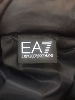 Пуховик мужской EA7
