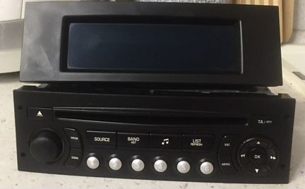 Бортовой компьютер и магнитола