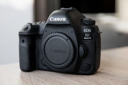 Canon 5d Mark IV
