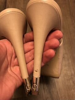 Босоножки Guess 39р