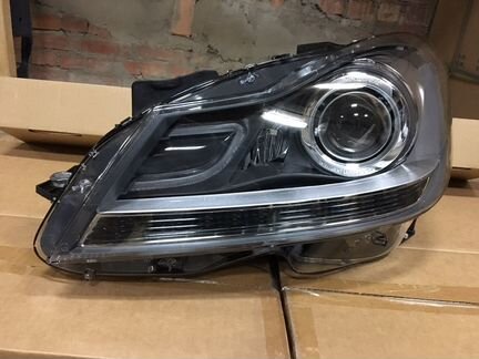 Фара передняя Mercedes C204 Рестайлинг