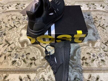 Кроссовки adidas hu Pharrell 9.5us black