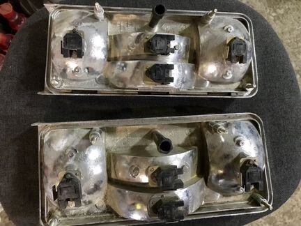 Задний левый фонарь ваз 2106