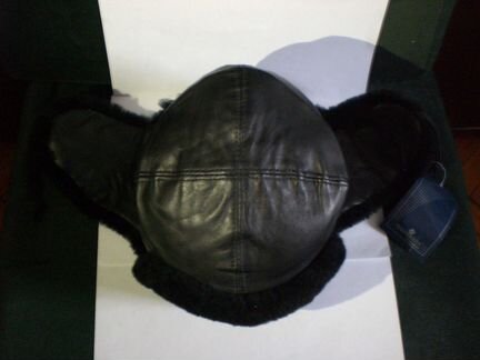 Головной убор из овчины с кожаным верхом