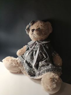 Плюшевый медведь