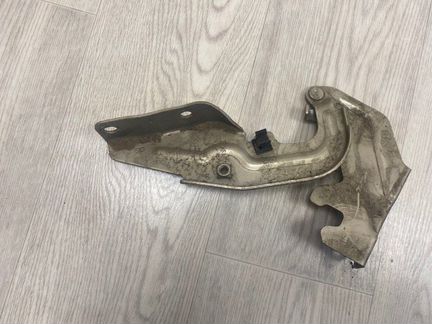 Петля капота правая Mitsubishi Lancer 10 CY3A 4B10