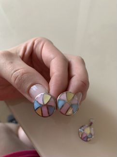 Набор украшений. Серьги, кулон, кольцо